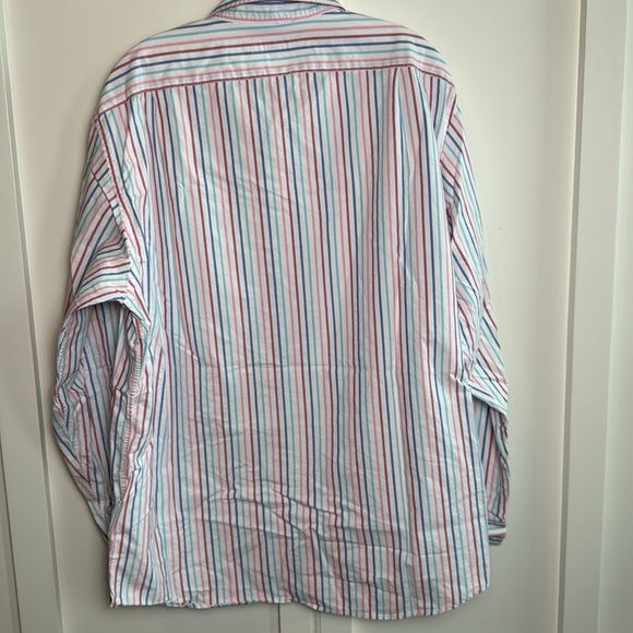 Cremieux Classics pastel long sleeve pocket button down - Picture 3 of 11